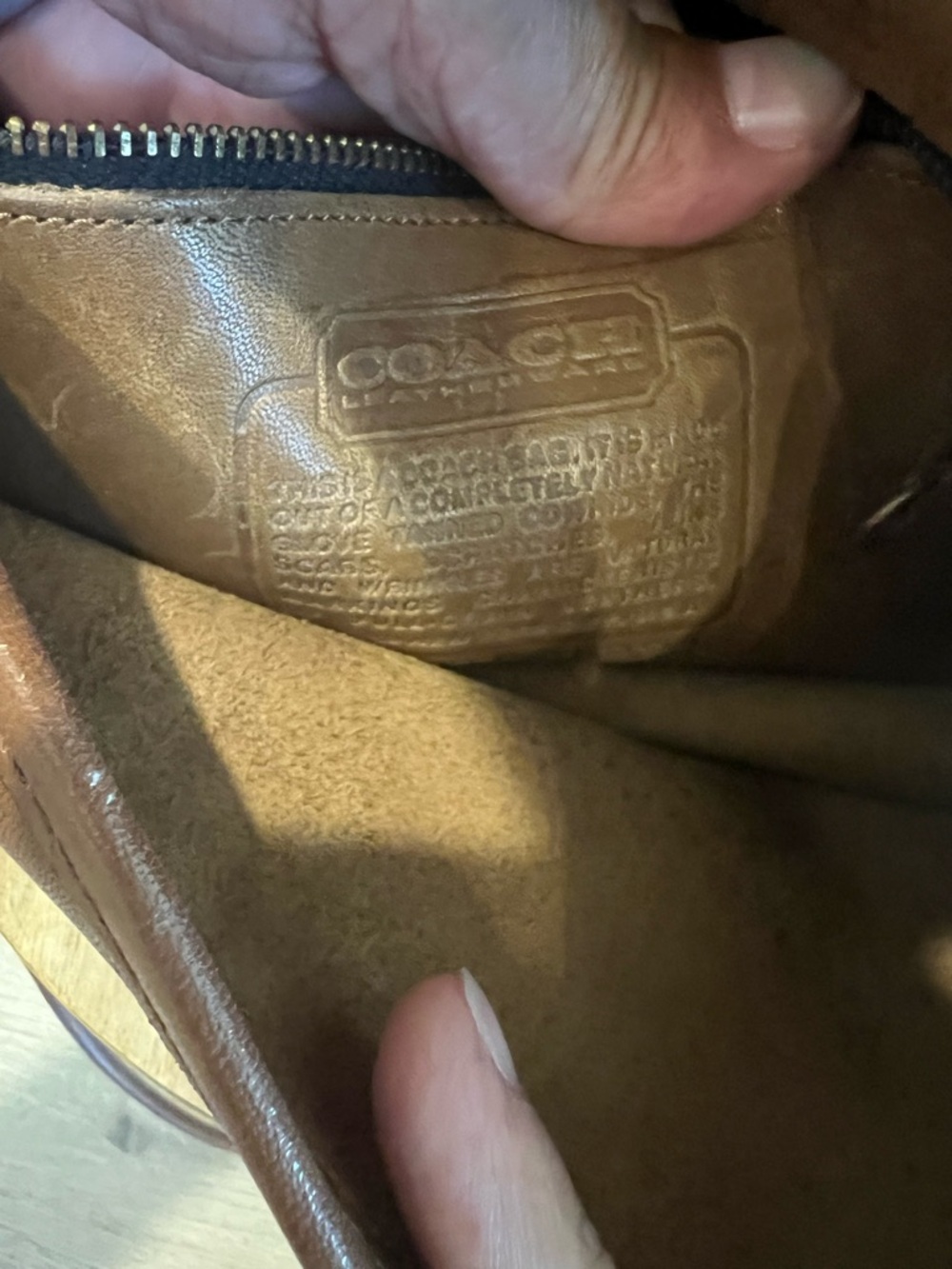 VTG. 70’s Coach NYC  Dinky Penny Classic Brown Leather Crossbody Bag - Picture 9 of 14